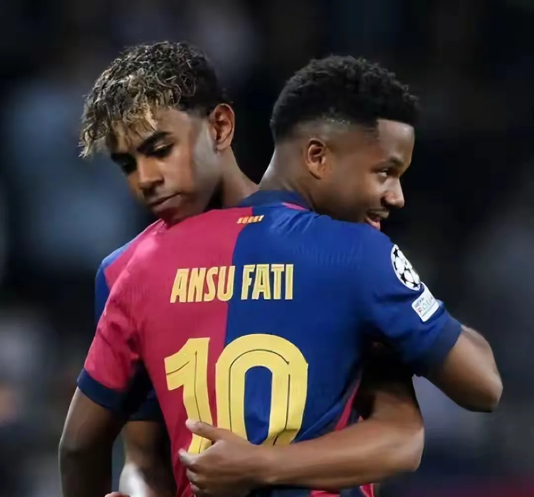 今晨法国杯焦点战，巴塞罗那豪取连胜，气氛紧张，球队文化再被提及