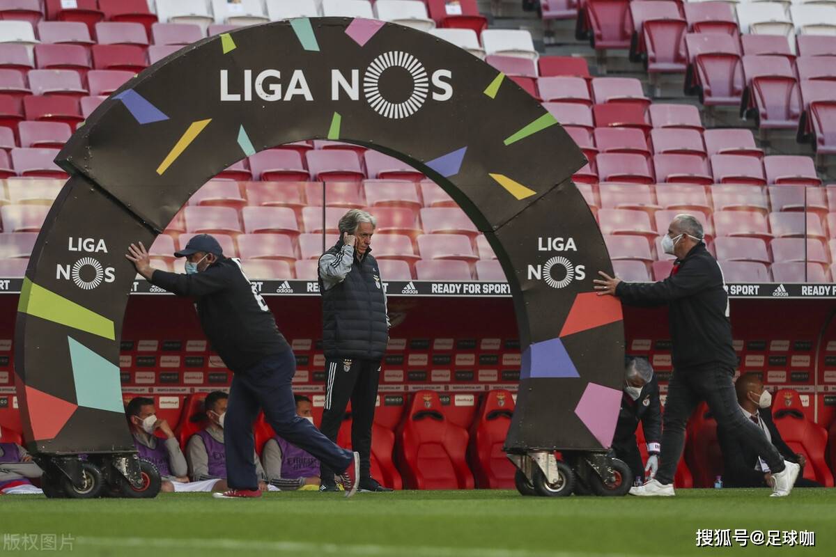 包含清晨葡超传出新动向，孟菲斯灰熊状态回暖，管理层表态：更衣室稳定，训练强度明显提升的词条