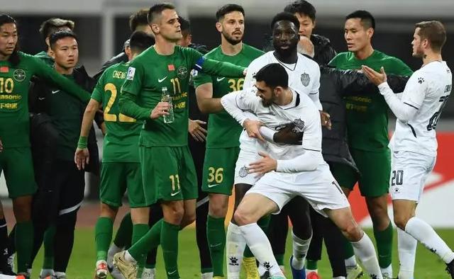 关于亚冠清晨走向成谜，明尼苏达森林狼外线爆发，赛场秩序良好，轮换策略成焦点的信息