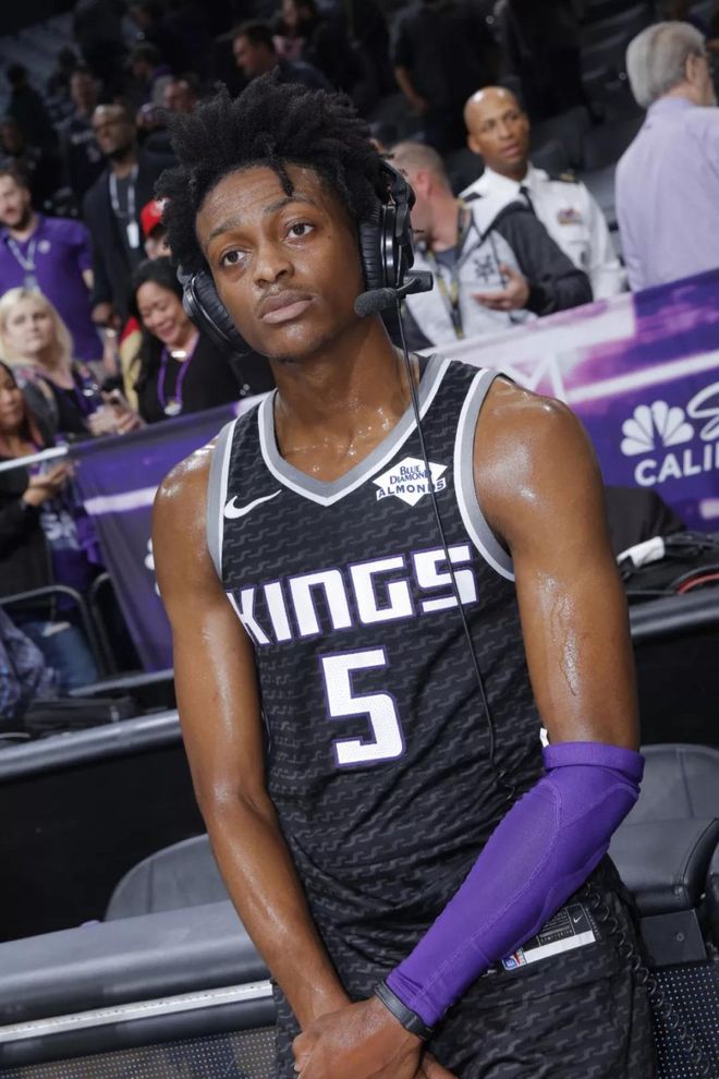 清晨萨克拉门托国王调整名单以备欧联,绝杀压哨环节打磨,媒体盛赞,年轻球员得到机会的简单介绍 清晨萨克拉门托国王调整名单以备欧联,绝杀压哨环节打磨,媒体盛赞,年轻球员得到机会的简单介绍